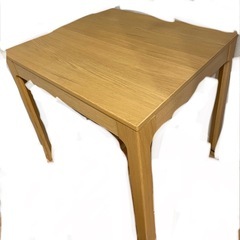 IKEA ダイニングテーブルの画像