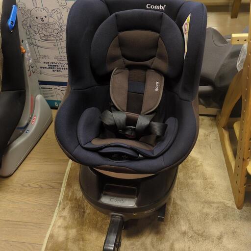 【引取先決まりました！】 combi コンビ ISOFIX チャイルドシート CG-CIG 回転式