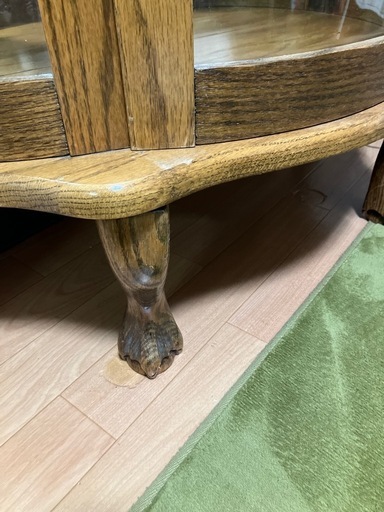 ガラスキャビネットアンティーク！ライト付き！