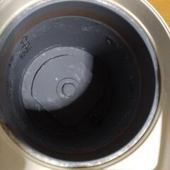 電気ポットの画像