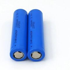 18650-2000mah　新品たくさん在庫　　充電電池 リチウム電池の画像