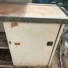 【0円 無料】物置 劣化 状態悪い 鉄クズ 鉄屑 スチールの画像
