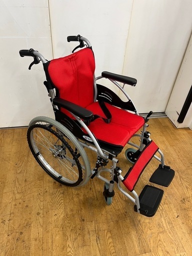 N743★ハピネス製★車椅子★ノーパンクタイヤ N743☆ハピネス製☆車椅子☆ノーパンクタイヤ