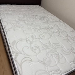 セミダブルベッド　一式　