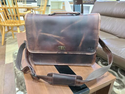 【愛品館 市原店】LEVINSONレザーメッセンジャーバック