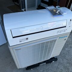 【動作保証あり】DAIKIN ダイキン 2021年 5.6kw 200V 18畳用 冷暖房ルームエアコン S56YTEP【管理KR517】