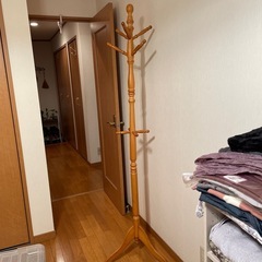 木製ポールハンガー
の画像