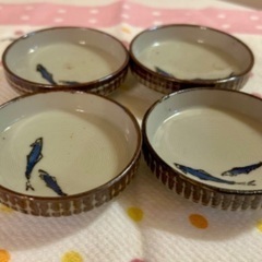 薬味皿4つ