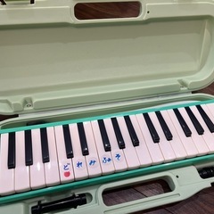 スズキ メロディオン ピアニカ 鍵盤ハーモニカ
の画像