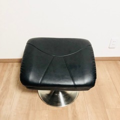 ニトリ リクライニングチェア オットマン付きの画像