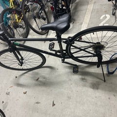 自転車　クロスバイク　黒