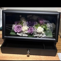 引き出し付き　プリザーブドフラワー