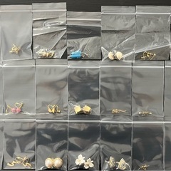 【指輪・ネックレス・ピアス・イヤリング・腕時計・ブローチ等】　アクセサリー　まとめ売り