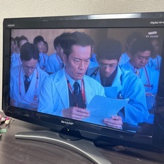 【傷あり】テレビ　SHARP LC-26E7　