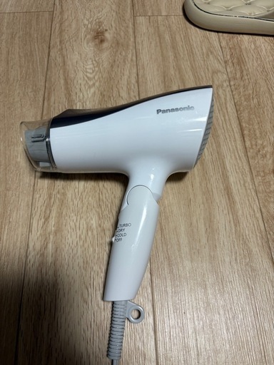 ヘアドライヤー