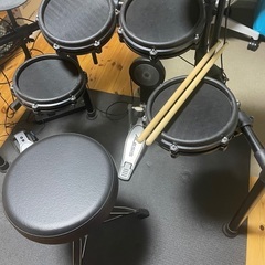 Alesis NITRO MESH KIT電子ドラムセットの画像