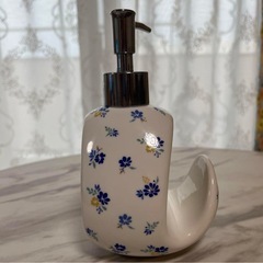 アフタヌーンティーリビング　陶器ディスペンサーの画像