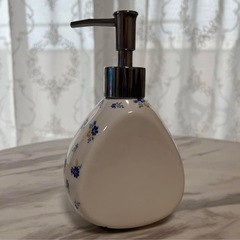 アフタヌーンティーリビング　陶器ディスペンサーの画像