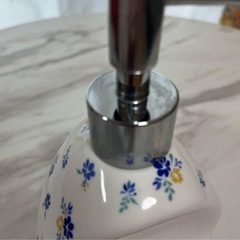 アフタヌーンティーリビング　陶器ディスペンサーの画像
