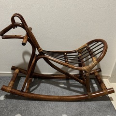 籐(ラタン)製木馬
