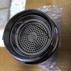 値下げしました１度だけ使用　ステンレスボトル1リットル用の画像