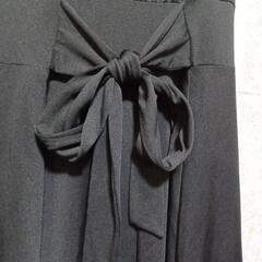 黒ワンピース リボンの画像