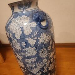 大きな壺  お取引中の画像