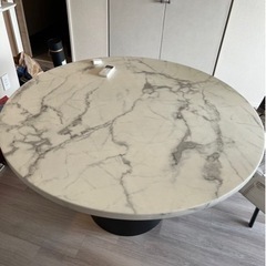 大理石ダイニングテーブル