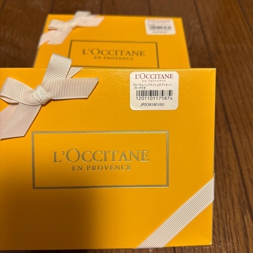 ロクシタン　フローラルハンドクリームギフトセット