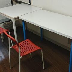 テーブル*2、椅子*2