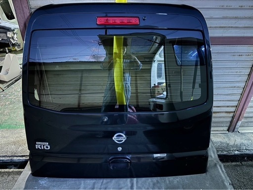 リアゲートu71w クリッパー　ミニキャブ