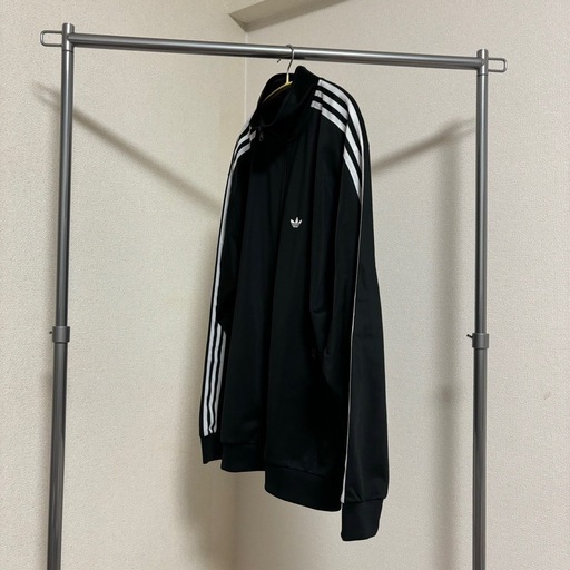 adidas トラックジャケット