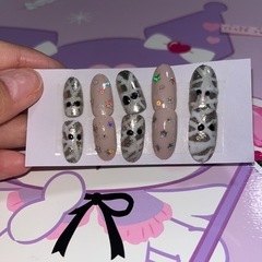 ハロウィンネイルチップハンドメイド
