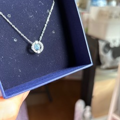 スワロフスキー  ダンシングストーン  BULL✩.*˚の画像