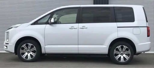 三菱　MITSUBISHI　デリカd5  後期　デリカD5　デリカ　MC後　ほぼ新品　バリ山　2023年製8月　18インチ　純正ホイール　純正タイヤ　純正ホイール　ホイールタイヤ4本セット