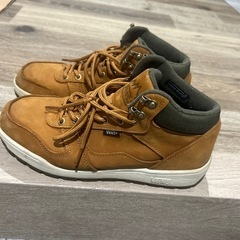 VANS メンズ　スノーブーツの画像