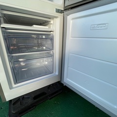 美品　2023年式　冷蔵庫　173L　の画像