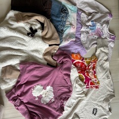 女の子お洋服の画像