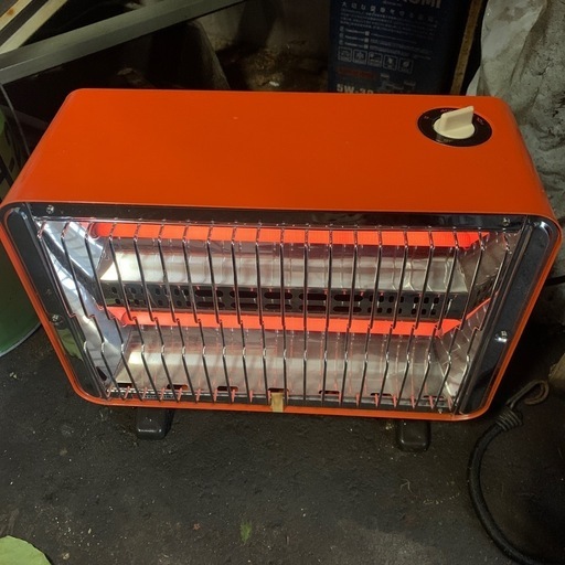 レトロ電気ストーブ