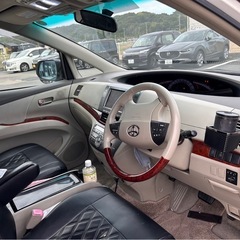 エスティマの画像