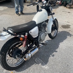 スズキ グラストラッカー 250ccの画像