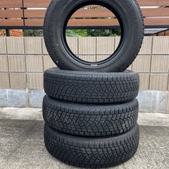スタッドレスタイヤ　175/80R16　