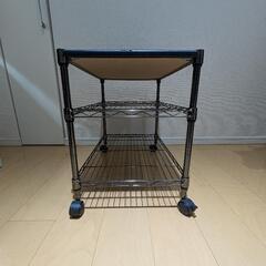 【取りに来られる方優先】スチールラックの画像