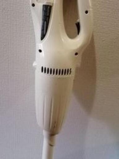 【終了】マキタ掃除機 充電式クリーナー、充電器