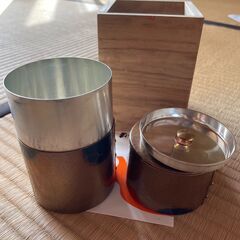 【値下済み】玉川堂　鎚起銅器亀甲文鋲打茶筒　木箱あり（蓋なし）の画像