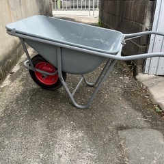 一輪車　猫車　の画像