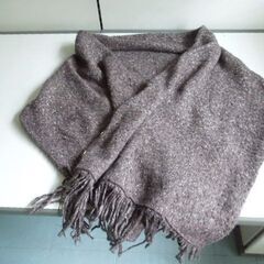 E hyphen world gallery ブラウンの大判マフ...