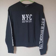 H＆M 黒 トップス ニューヨーク XS
