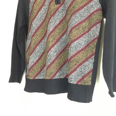 薄手オシャレなニットの画像