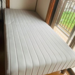 シングルベッド